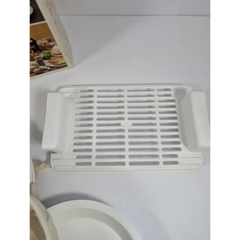 Vintage Sears Microwave Oven Cookware 4 Piece Set Baking Ring Pie Plate Rack USA